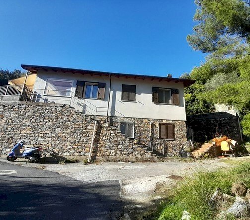 casa indipendente in affitto ad Alassio