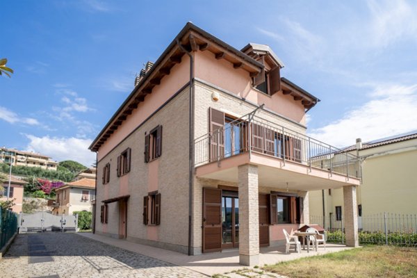 casa indipendente in affitto ad Alassio