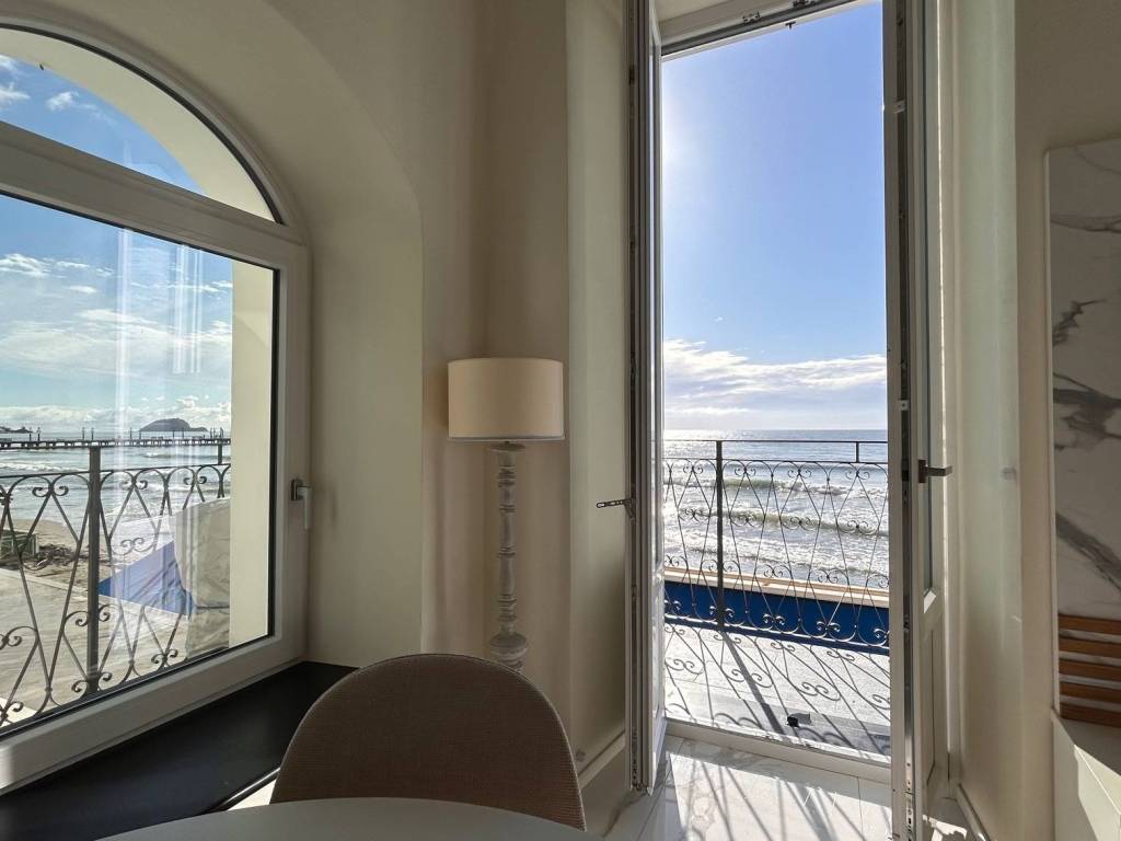 appartamento in affitto ad Alassio