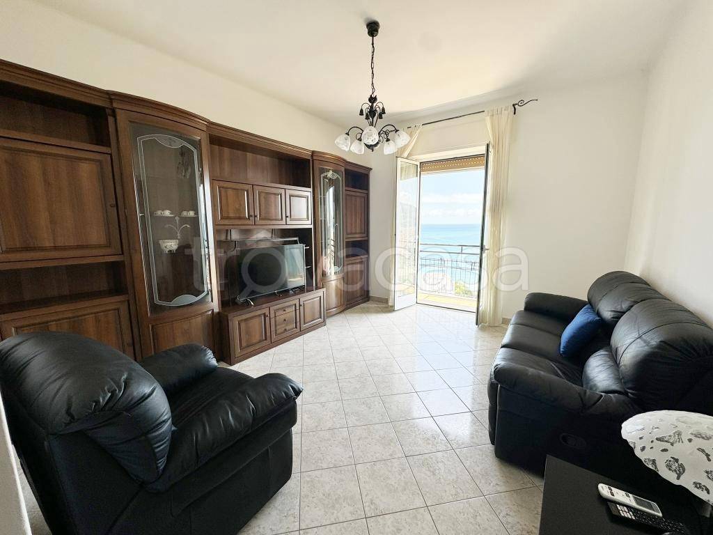 appartamento in affitto ad Alassio
