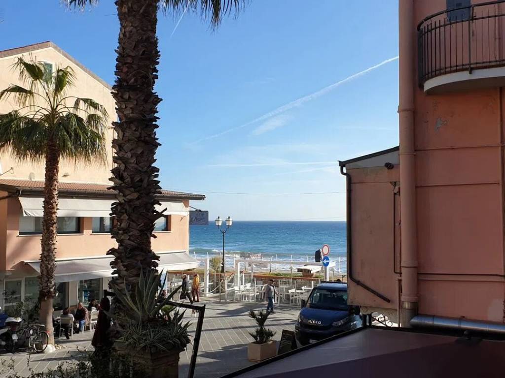 appartamento in affitto ad Alassio