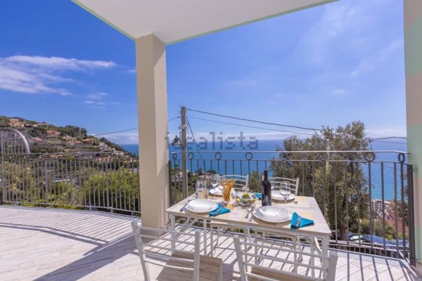 appartamento in affitto ad Alassio