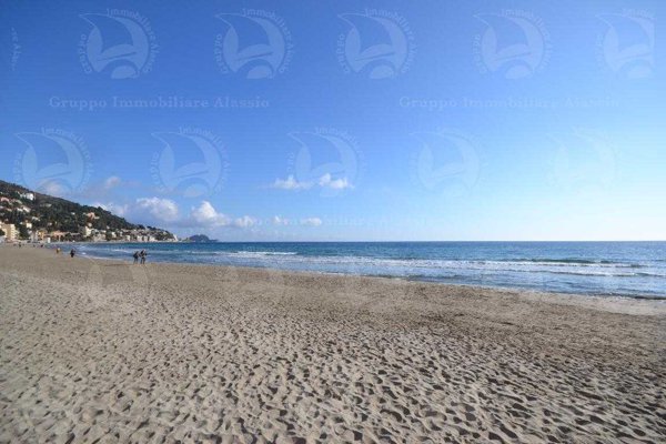appartamento in affitto ad Alassio