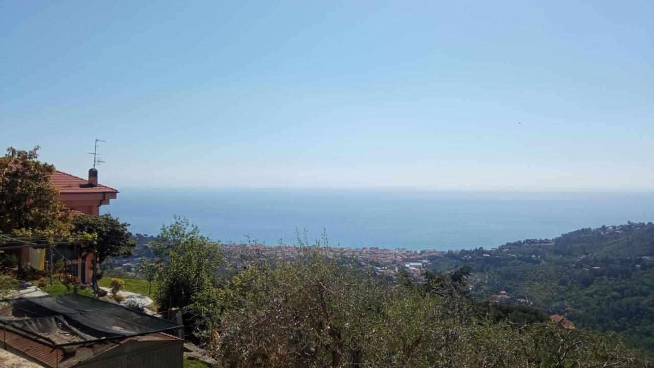 casa indipendente in affitto ad Alassio in zona Moglio