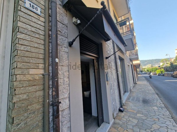 ufficio in affitto ad Alassio