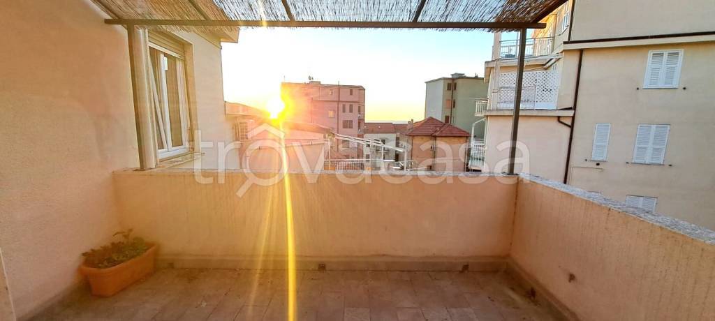 appartamento in affitto ad Alassio
