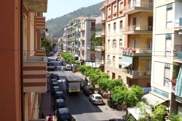 appartamento in affitto ad Alassio