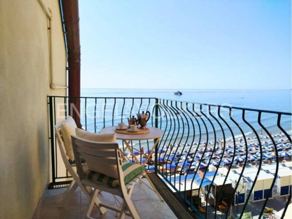 appartamento in affitto ad Alassio