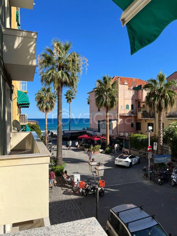 appartamento in affitto ad Alassio