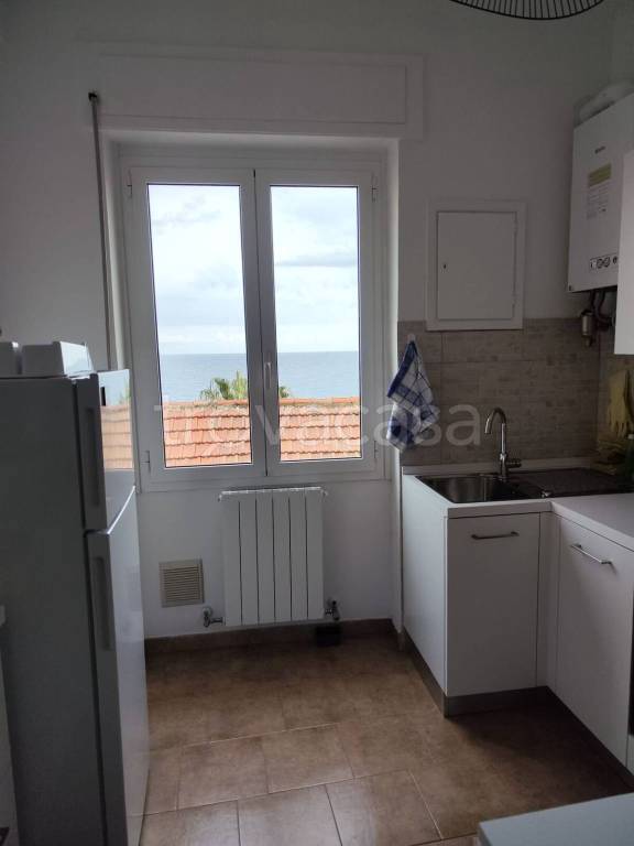 appartamento in affitto ad Alassio