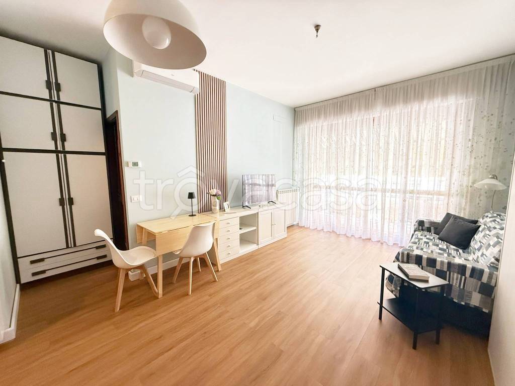 appartamento in affitto ad Alassio