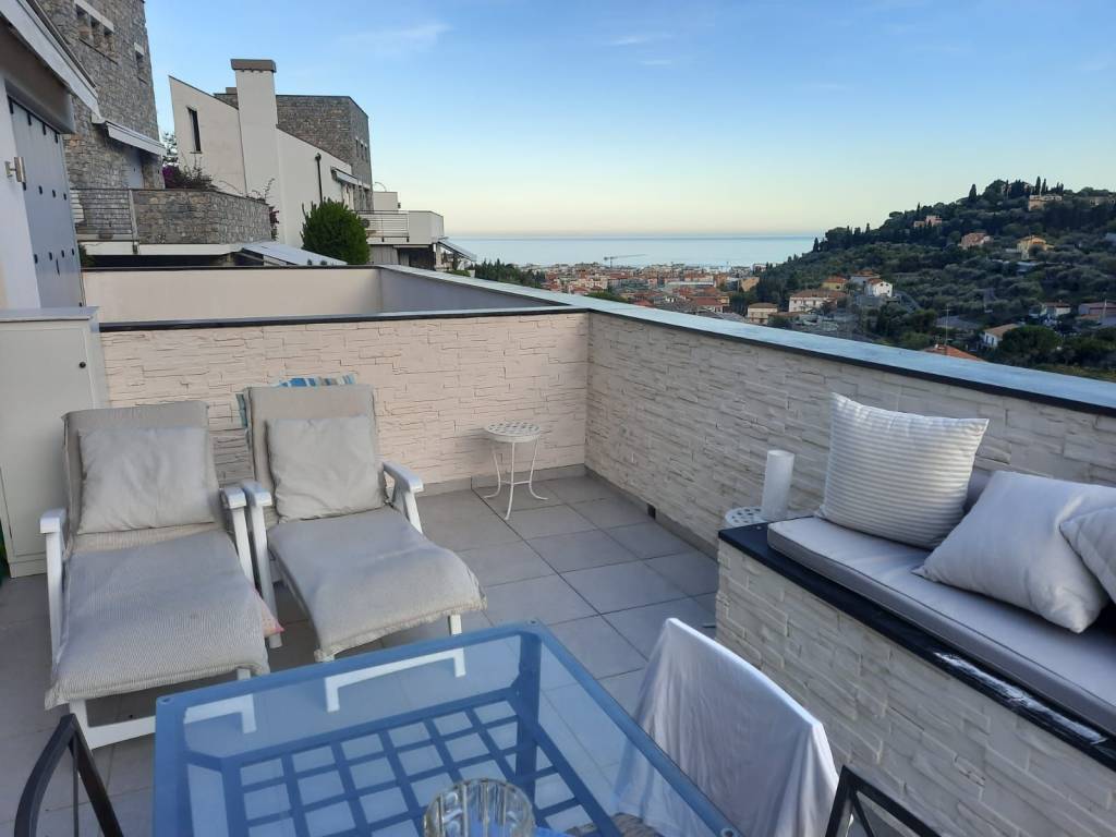 appartamento in affitto ad Alassio