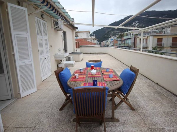 appartamento in affitto ad Alassio