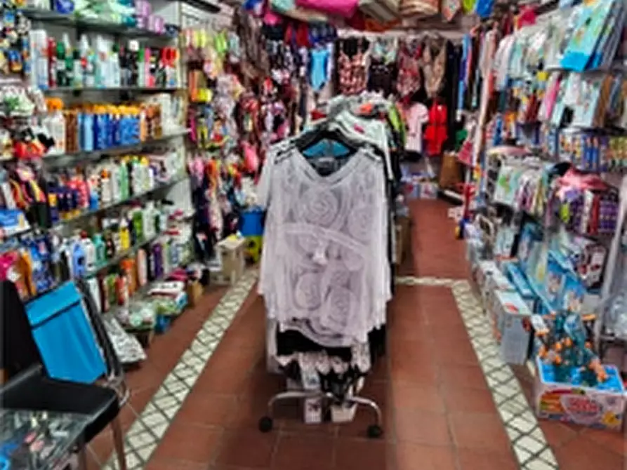 locale commerciale in affitto ad Alassio