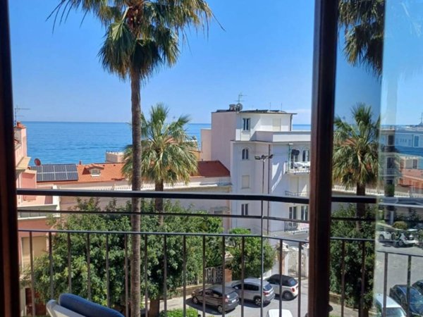 appartamento in affitto ad Alassio