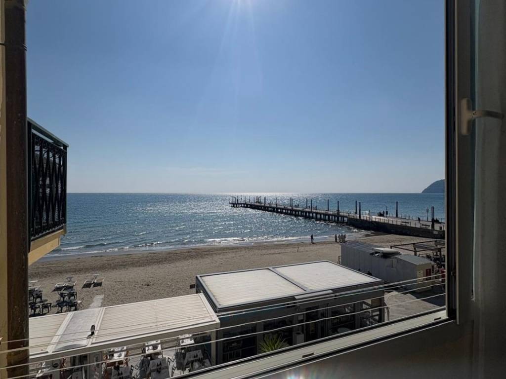 appartamento in affitto ad Alassio