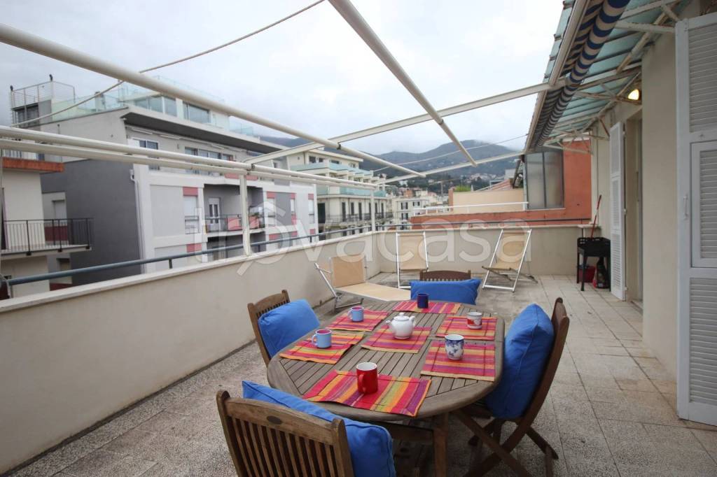 appartamento in affitto ad Alassio