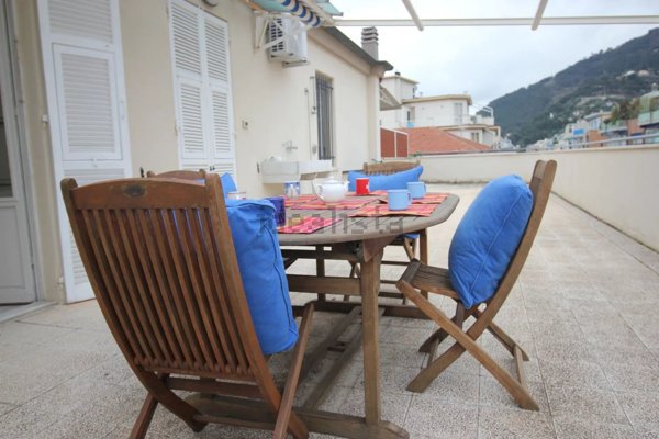appartamento in affitto ad Alassio