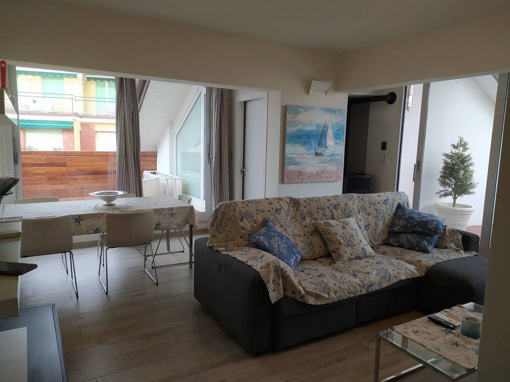 appartamento in affitto ad Alassio