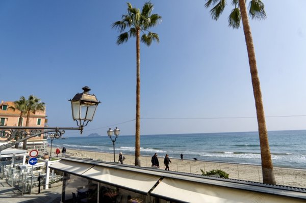 appartamento in affitto ad Alassio