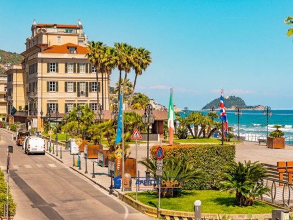 appartamento in affitto ad Alassio
