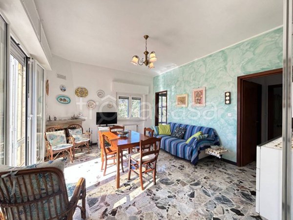 casa indipendente in affitto ad Alassio in zona Moglio
