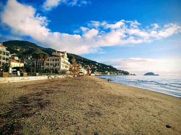 appartamento in affitto ad Alassio