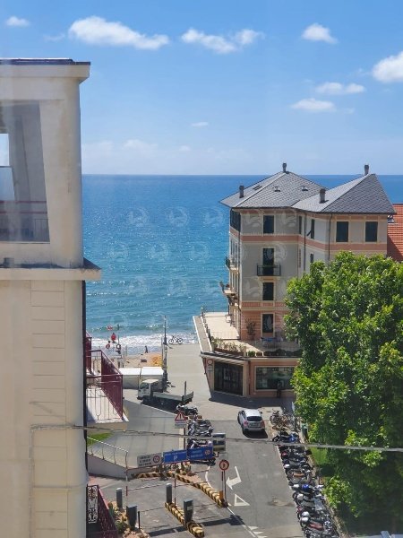appartamento in affitto ad Alassio