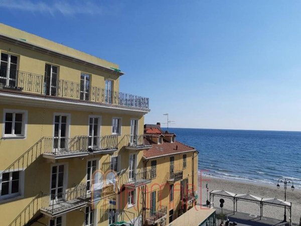 appartamento in affitto ad Alassio