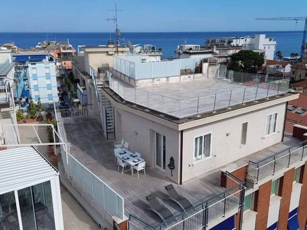 appartamento in affitto ad Alassio