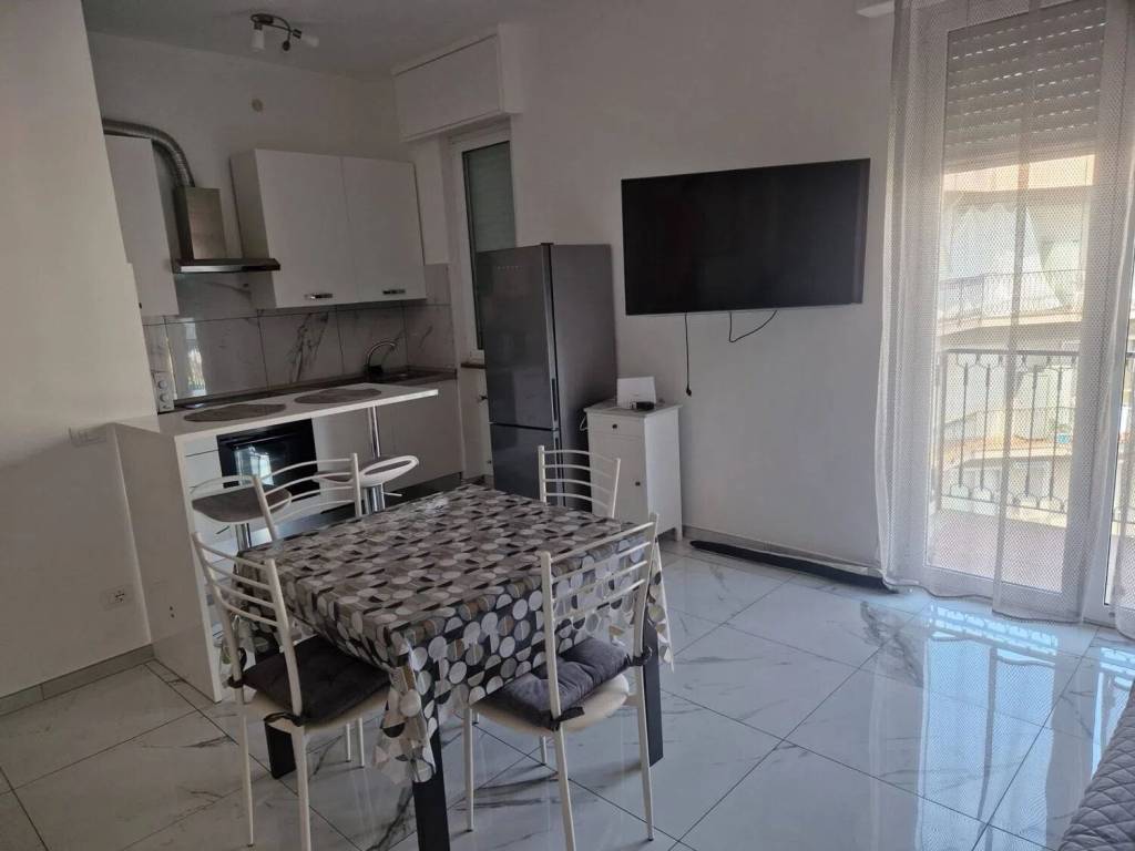 appartamento in affitto ad Albenga in zona Vadino