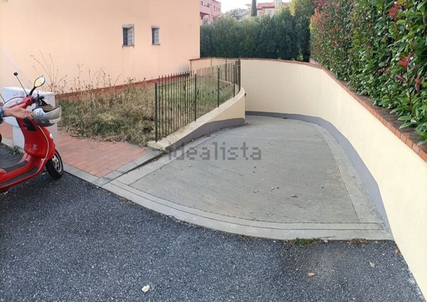 locale di sgombero in affitto ad Albenga