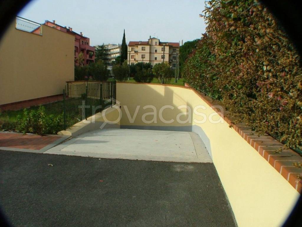 negozio in affitto ad Albenga