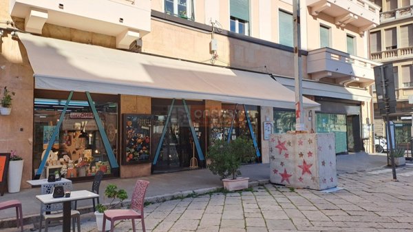 negozio in affitto ad Albenga