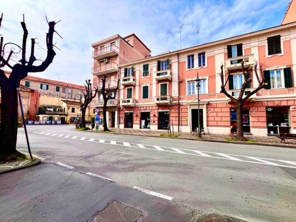 ufficio in affitto ad Albenga