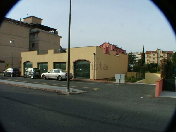 locale di sgombero in affitto ad Albenga