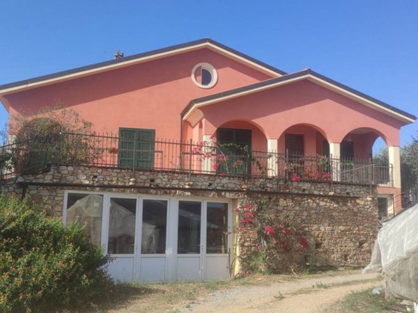appartamento in affitto ad Albenga in zona Leca