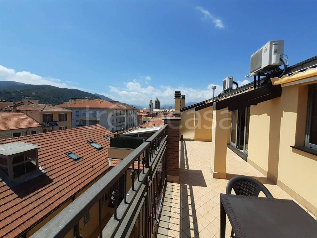 appartamento in affitto ad Albenga