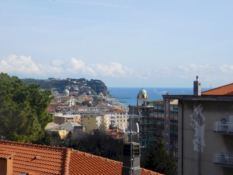 appartamento in affitto ad Albissola Marina