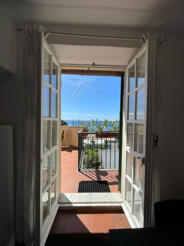 appartamento in affitto ad Albissola Marina