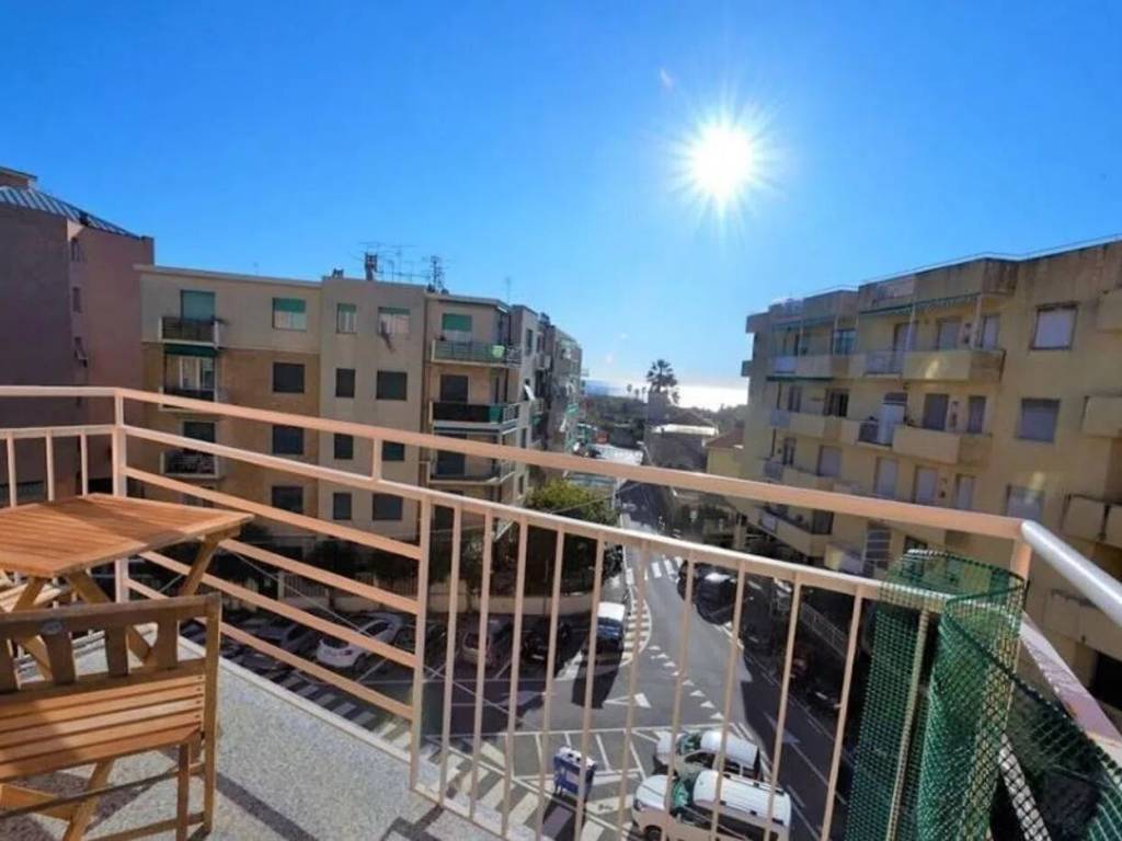 appartamento in affitto ad Albisola Superiore