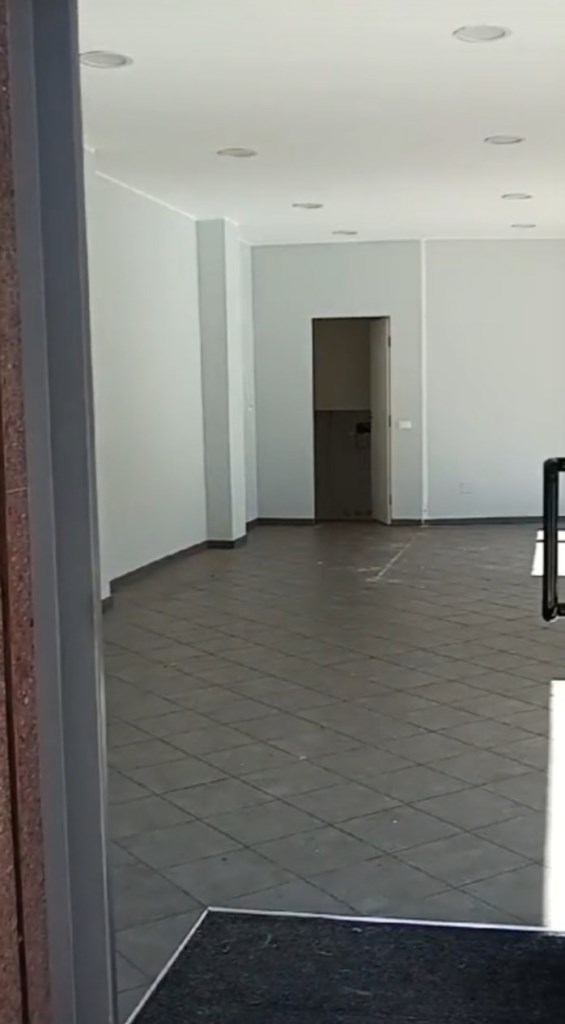 negozio in affitto ad Albisola Superiore
