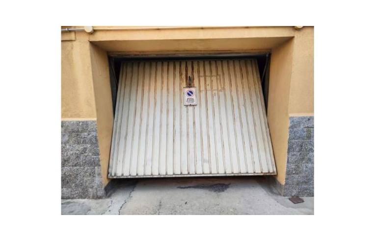 locale di sgombero in affitto ad Albisola Superiore