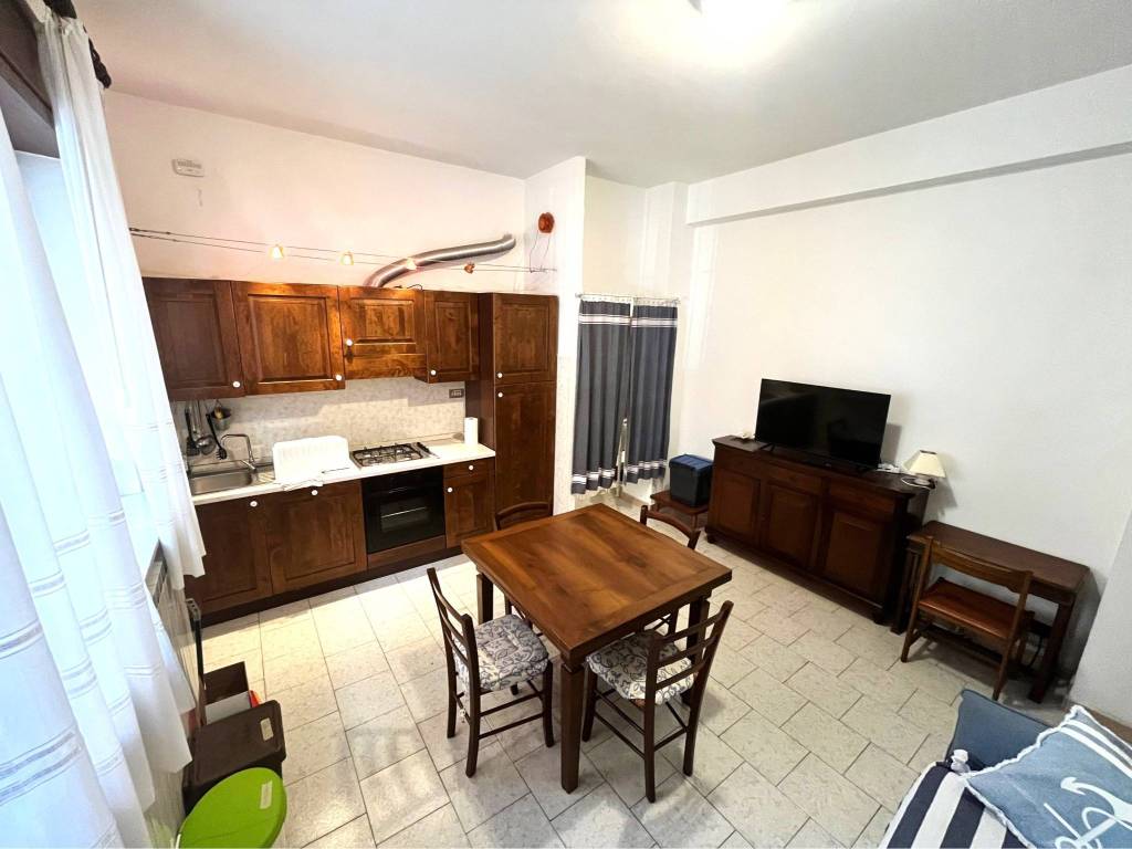 appartamento in affitto ad Albisola Superiore