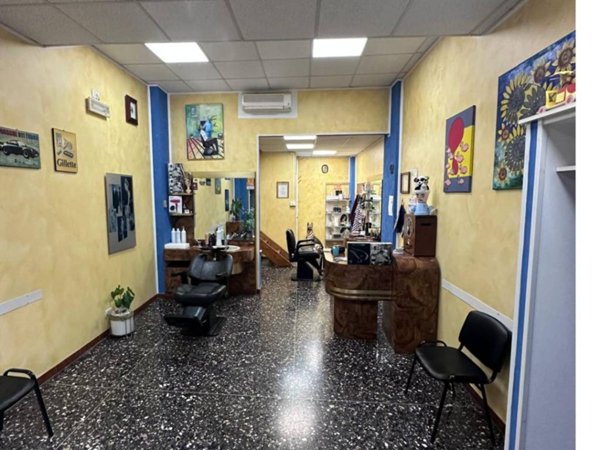 negozio in affitto ad Albisola Superiore