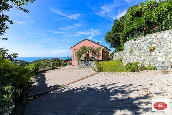 casa indipendente in affitto ad Albisola Superiore
