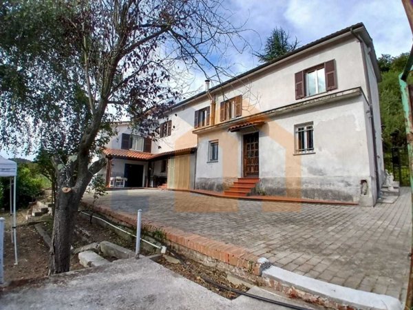 casa indipendente in affitto ad Altare