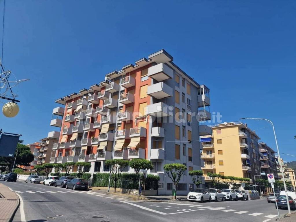 appartamento in affitto ad Andora