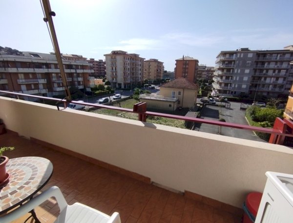 appartamento in affitto ad Andora