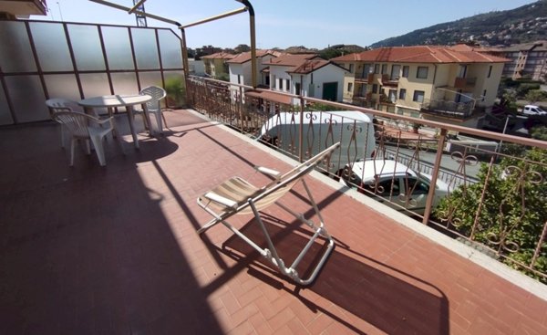 appartamento in affitto ad Andora